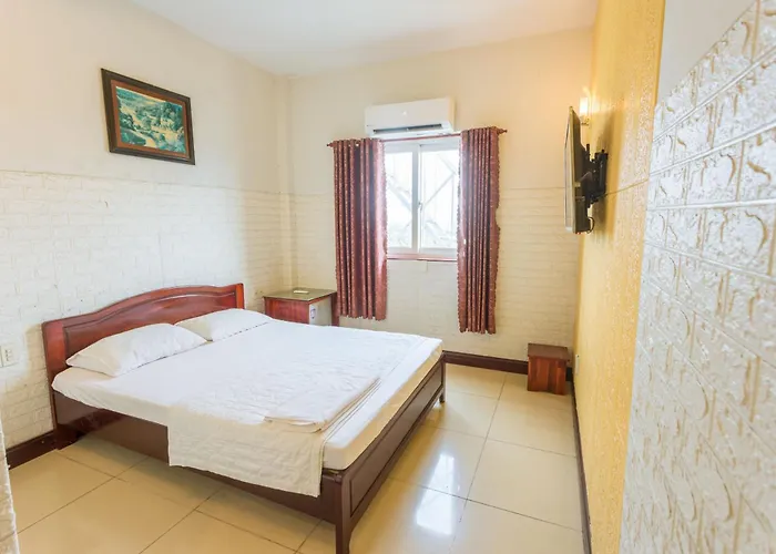 Khách sạn Anh Toản 3*